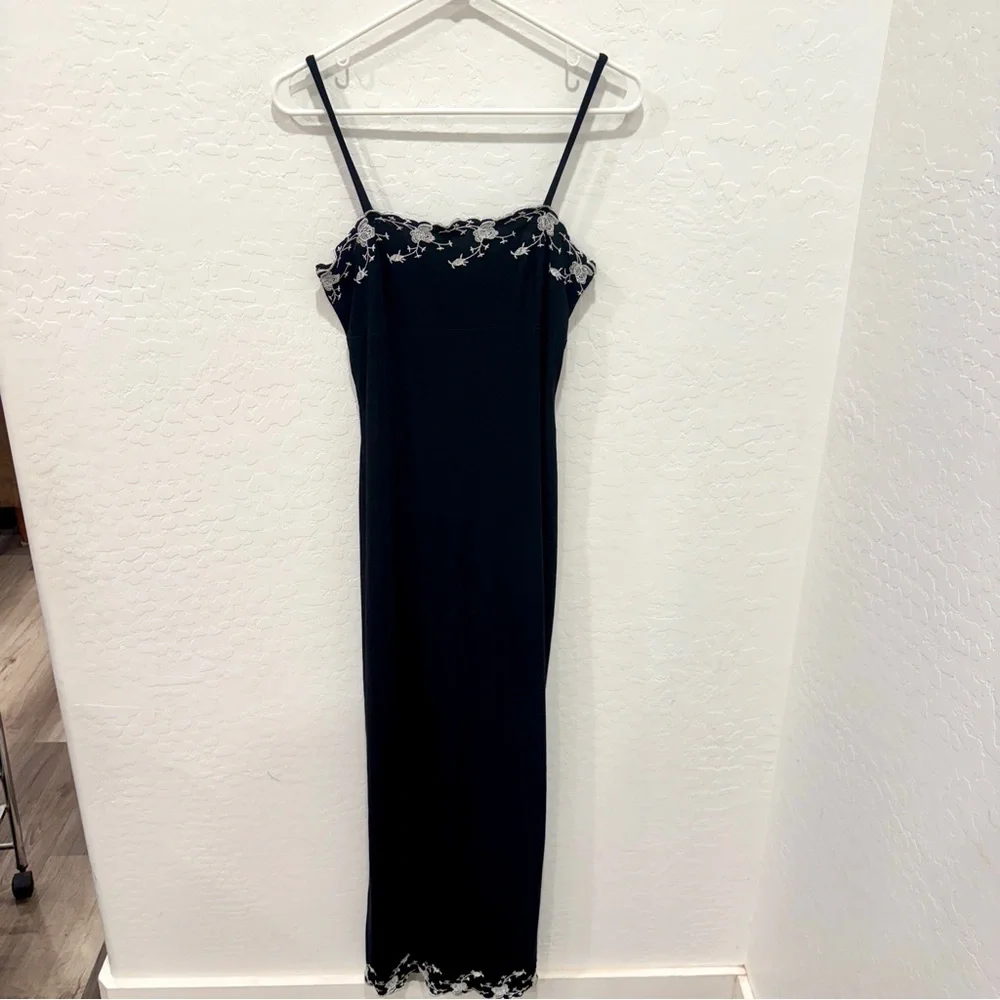 Vtg City Triangles Black Embroidered Dress Medium